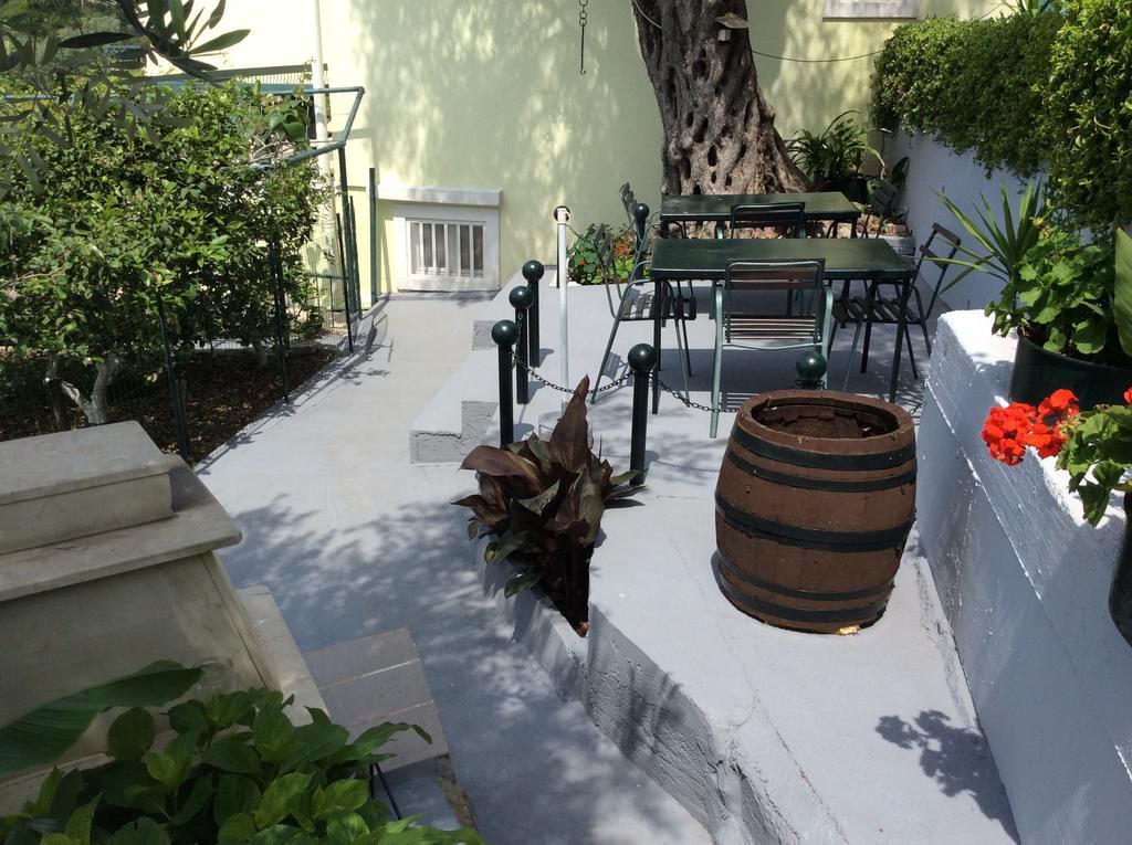 Apartments Simo Petrovac Εξωτερικό φωτογραφία
