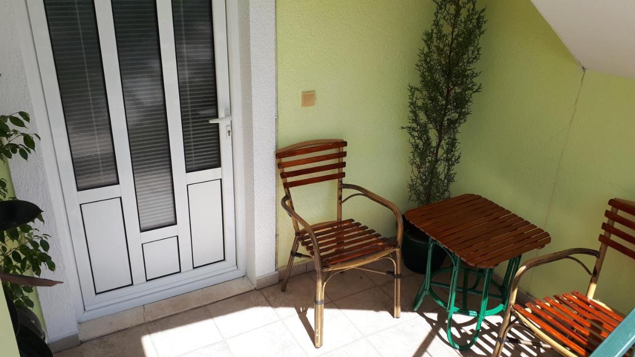 Apartments Simo Petrovac Εξωτερικό φωτογραφία